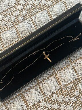 14K Solid Gold Christian Cross Pendant Necklace